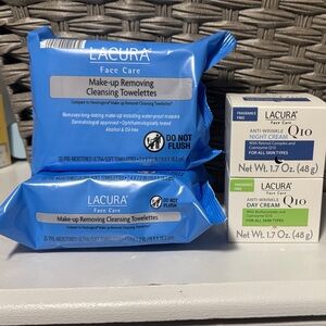 Set of 2 Cleansing Towelettes and Night  and Day Cream Set- Lacura